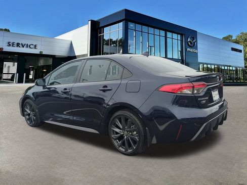 Used 2025 Toyota Corolla SE FWD image 6