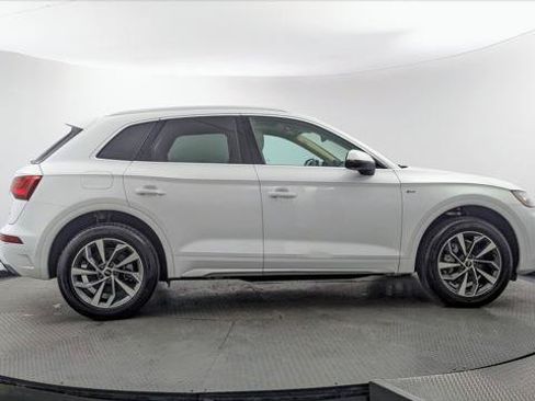 Used 2023 Audi Q5 2.0T Premium Plus w/ Premium Plus Package AWD/4WD image 9