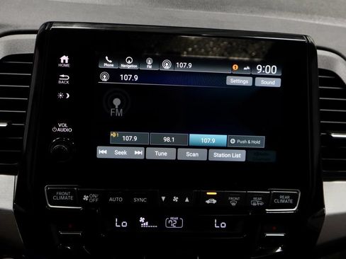 Used 2023 Honda Odyssey Touring image 3