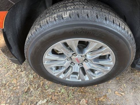 Used 2021 GMC Yukon XL Denali RWD image 14