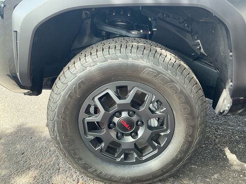 Certified 2026 Toyota Tacoma SR5 RWD image 25