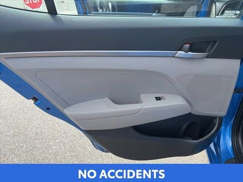 Used 2017 Hyundai Elantra SE FWD image 8