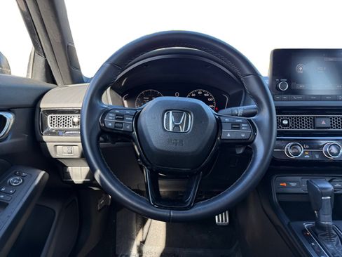 Used 2025 Honda Civic Sport image 12