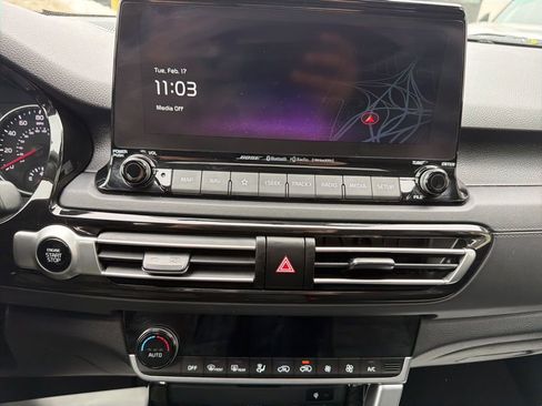 Certified 2023 Kia Seltos SX w/ SX Sunroof Package image 30