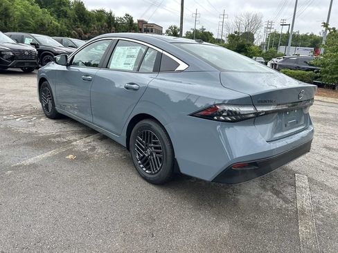 New 2026 Nissan Sentra SV w/ SV Convenience Package FWD image 5