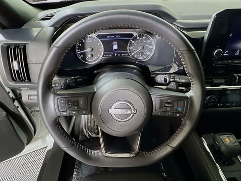 Used 2024 Nissan Pathfinder Rock Creek AWD/4WD image 10