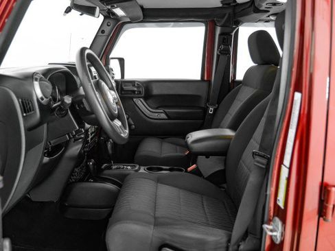 Used 2012 Jeep Wrangler Unlimited Sport image 28