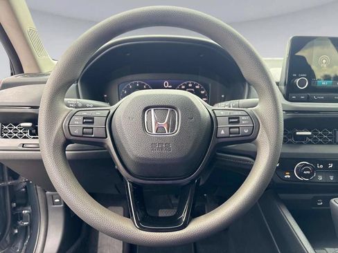 Used 2023 Honda Accord EX image 9