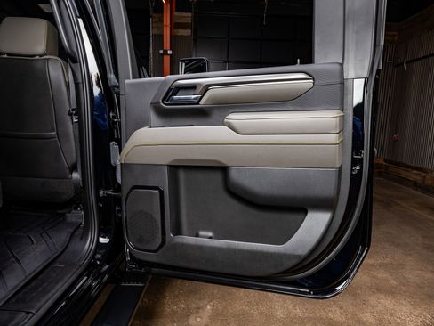 Used 2025 Chevrolet Silverado 2500 ZR2 image 39