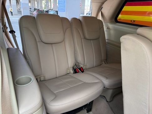Used 2012 Mercedes-Benz GL 450 4MATIC image 19