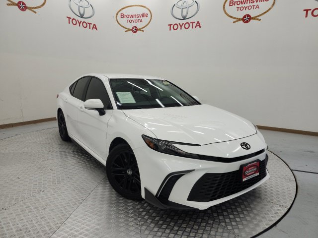 Used 2025 Toyota Camry SE w/ Convenience Package FWD image 1