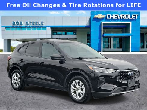 Used 2025 Ford Escape Active image 1