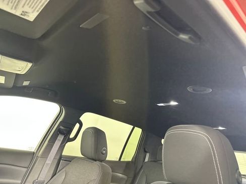 Used 2024 Chevrolet Traverse LT w/ Trailering Package image 12