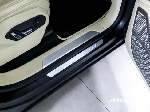 Used 2019 Lamborghini Urus image 35