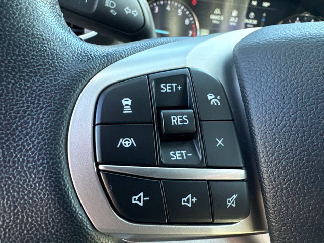 Used 2022 Ford Explorer XLT w/ Equipment Group 202A AWD/4WD image 47