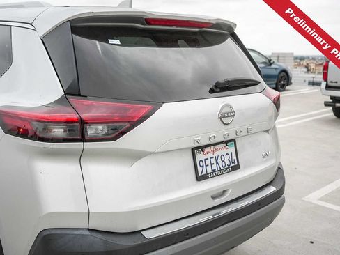 Used 2023 Nissan Rogue SV w/ SV Premium B Package FWD image 12