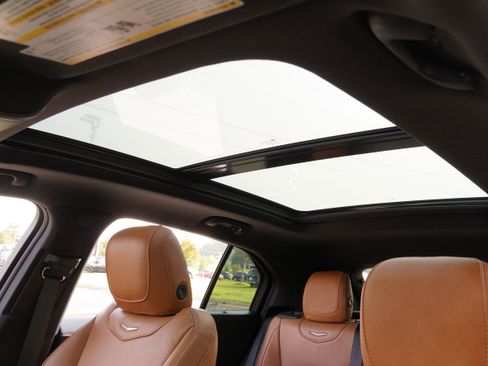 Used 2020 Cadillac XT4 Premium Luxury FWD image 14