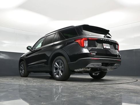 New 2026 Ford Explorer Active w/ Active Comfort Package image 61