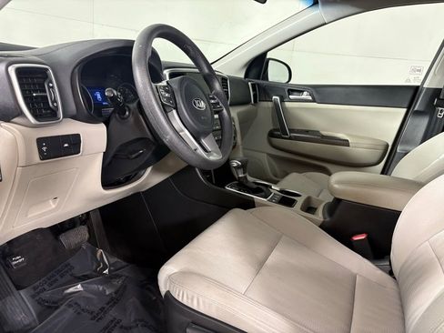 Used 2020 Kia Sportage LX image 21