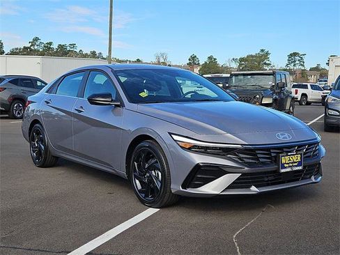 New 2026 Hyundai Elantra SEL Sport Premium image 3