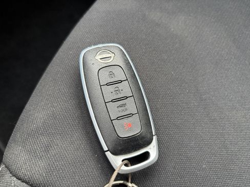 Used 2025 Nissan Sentra SV FWD image 20