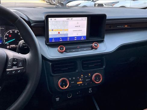 Used 2024 Ford Maverick Lariat image 6