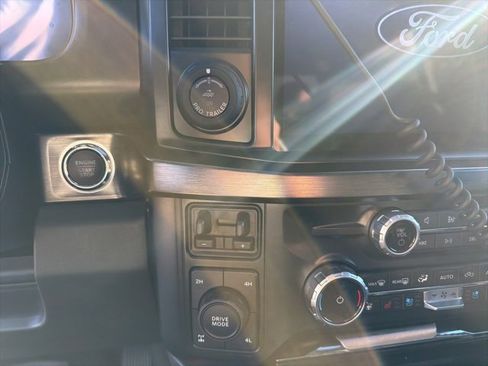 Used 2024 Ford F250 Lariat w/ Lariat Ultimate Package image 32