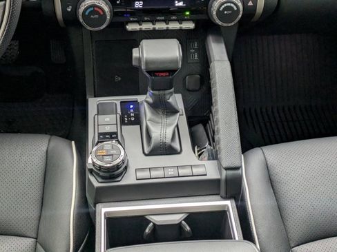 Used 2024 Toyota Tacoma TRD Sport image 19