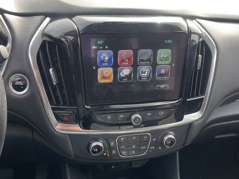 Used 2019 Chevrolet Traverse LT image 11