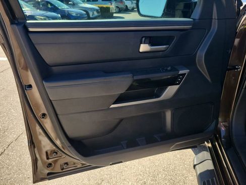 Used 2023 Toyota Tundra Limited image 37