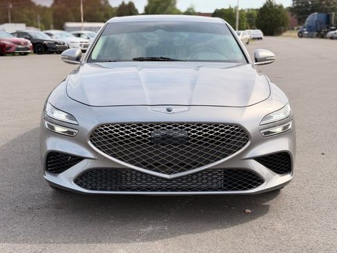 Used 2022 Genesis G70 3.3T RWD image 2