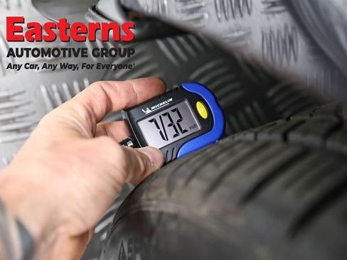 Used 2018 Tesla Model 3 Long Range image 22