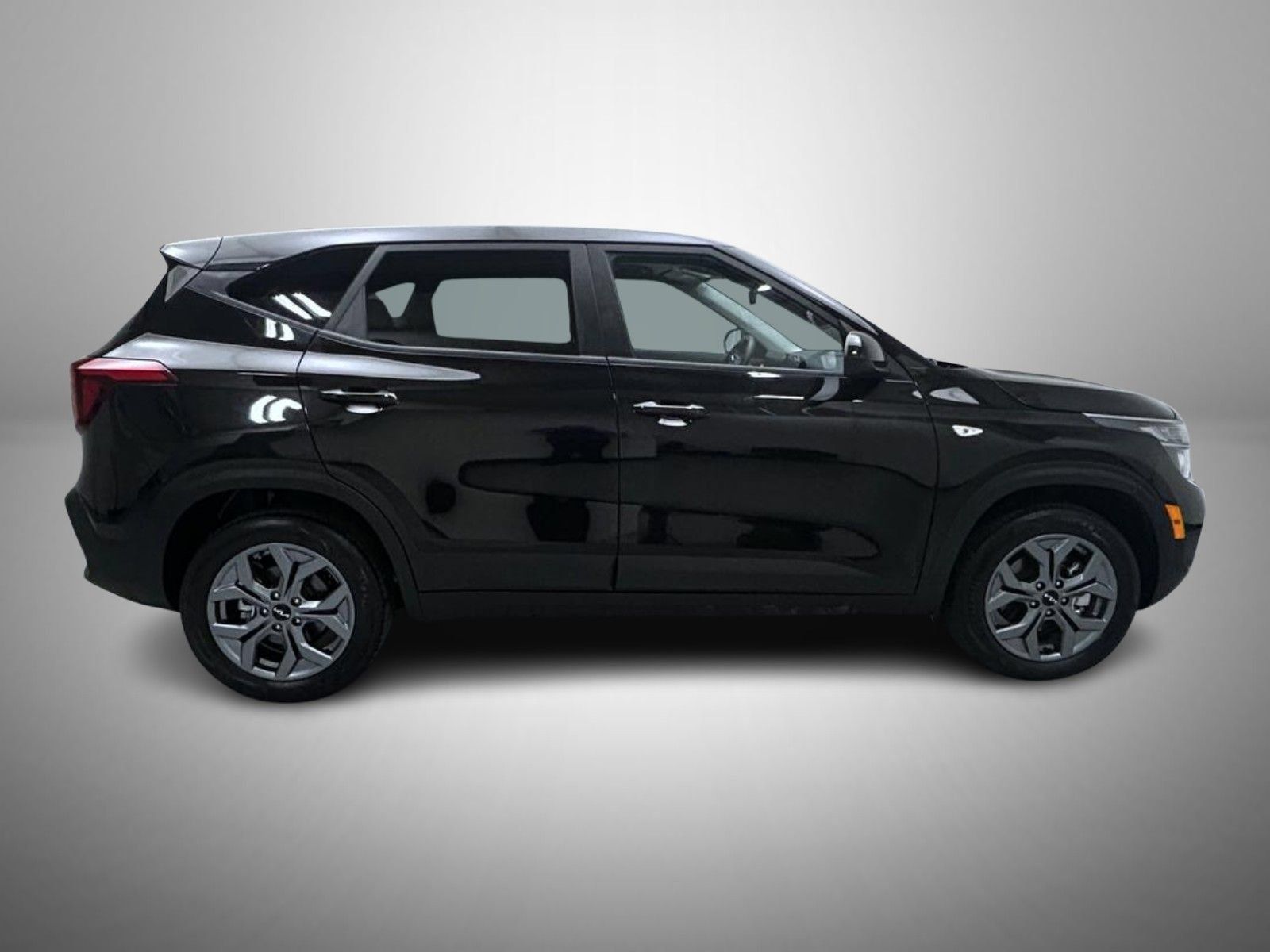 Used 2026 Kia Seltos LX AWD/4WD image 4