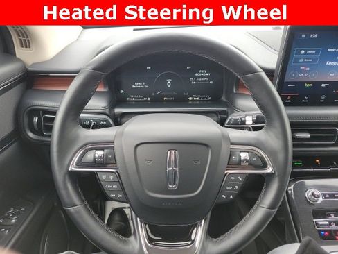 Certified 2023 Lincoln Nautilus Reserve image 6