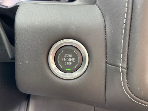 Certified 2024 GMC Yukon Denali Ultimate image 17