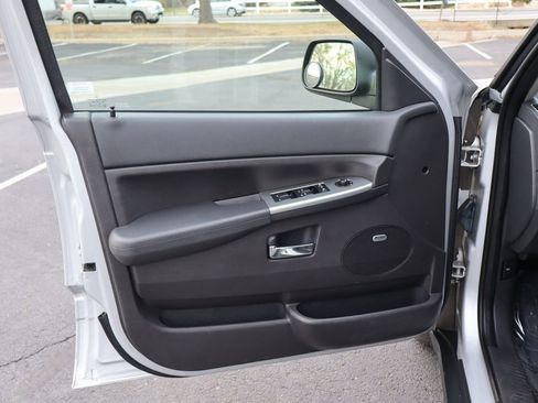 Used 2009 Jeep Grand Cherokee Laredo image 23