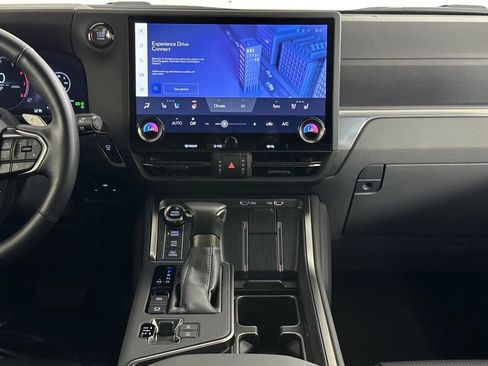 Used 2024 Lexus GX 550 AWD/4WD image 24