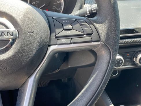 Used 2020 Nissan Kicks S FWD image 13