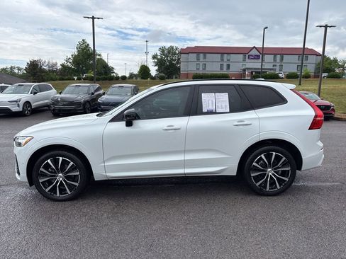 Used 2023 Volvo XC60 B5 Plus w/ Climate Package FWD image 3