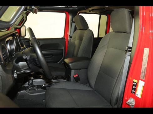 Used 2021 Jeep Wrangler Unlimited Sport image 18