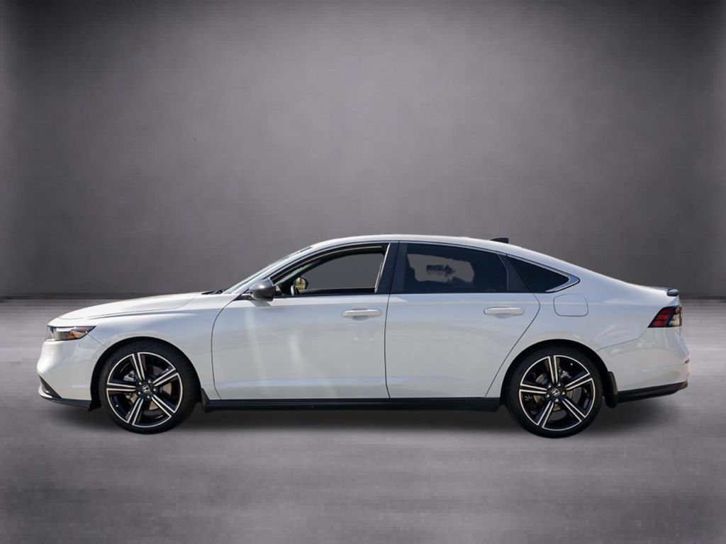 Used 2024 Honda Accord Sport image 8