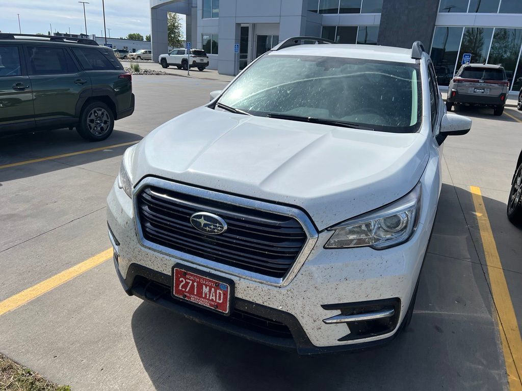 Used 2019 Subaru Ascent Premium w/ Popular Package #2 AWD/4WD image 3