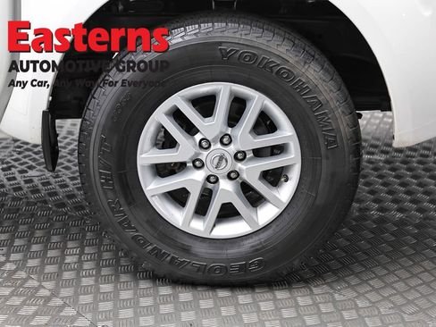 Used 2019 Nissan Frontier SV RWD image 8