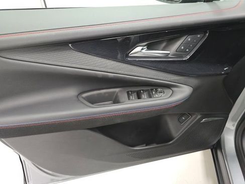 New 2025 Chevrolet Blazer EV RS image 19