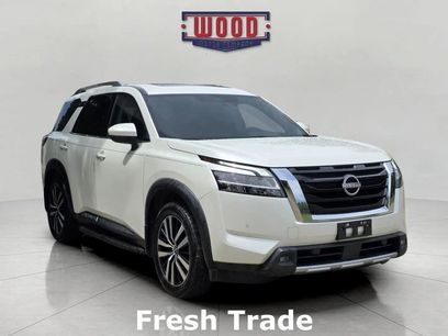Used 2023 Nissan Pathfinder Platinum w/ Lighting Package (N93)