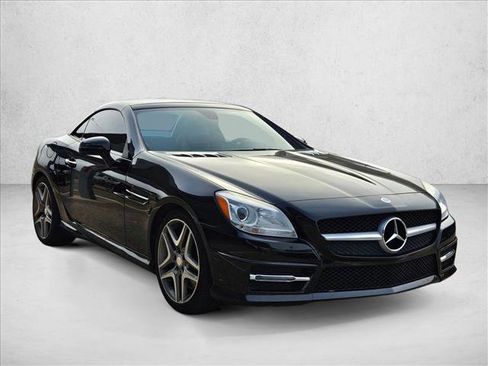 Used 2015 Mercedes-Benz SLK 350 image 3