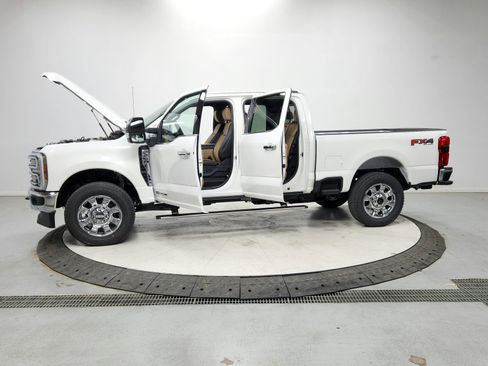 New 2026 Ford F250 Lariat AWD/4WD image 12