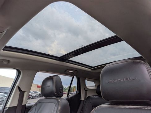 Used 2018 GMC Terrain Denali image 13