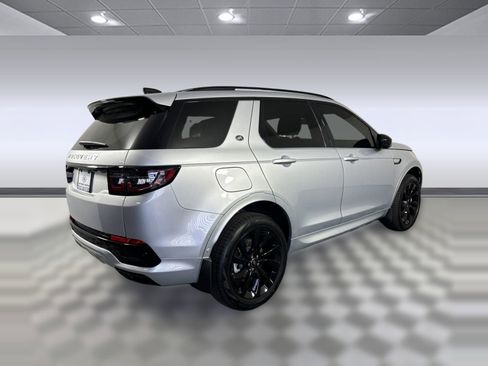 Used 2025 Land Rover Discovery Sport S image 8