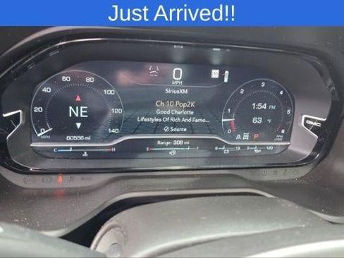 Used 2023 GMC Yukon Denali image 13